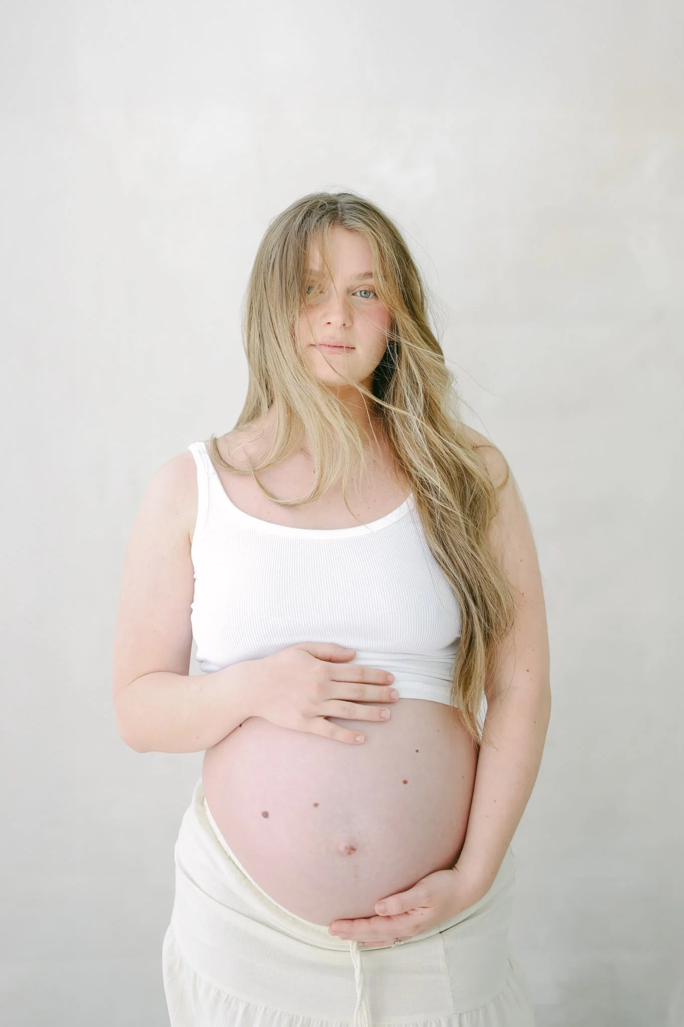 naturalmodernmaternityphoto-1.jpg
