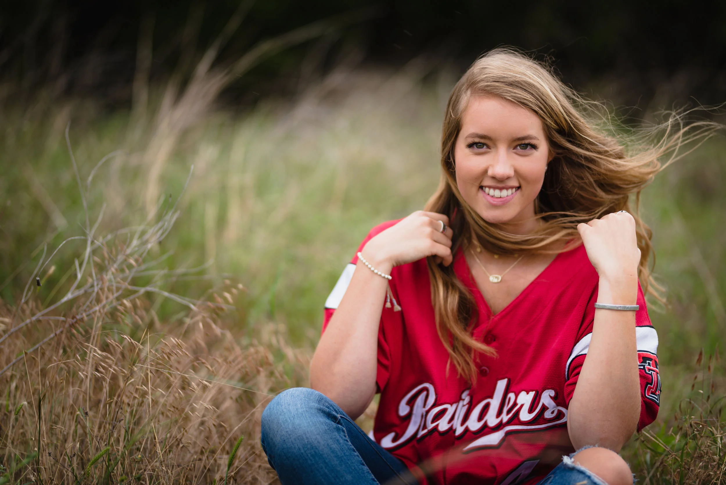 Carlye.Berry.Senior.©2017.TheStirewalts-93.jpg