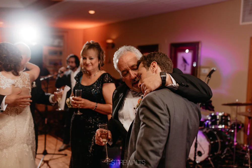 Amanda.Mike.Wedding.blog.©2017.TheStirewalts.Photography.LLC-174.jpg