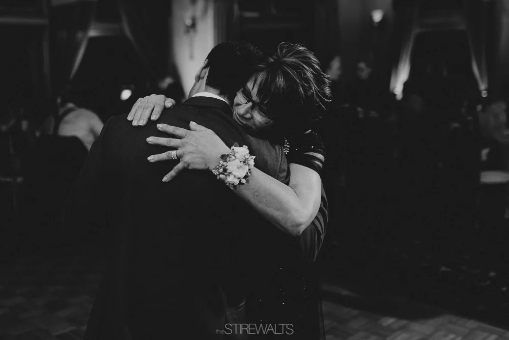 Amanda.Mike.Wedding.blog.©2017.TheStirewalts.Photography.LLC-190.jpg