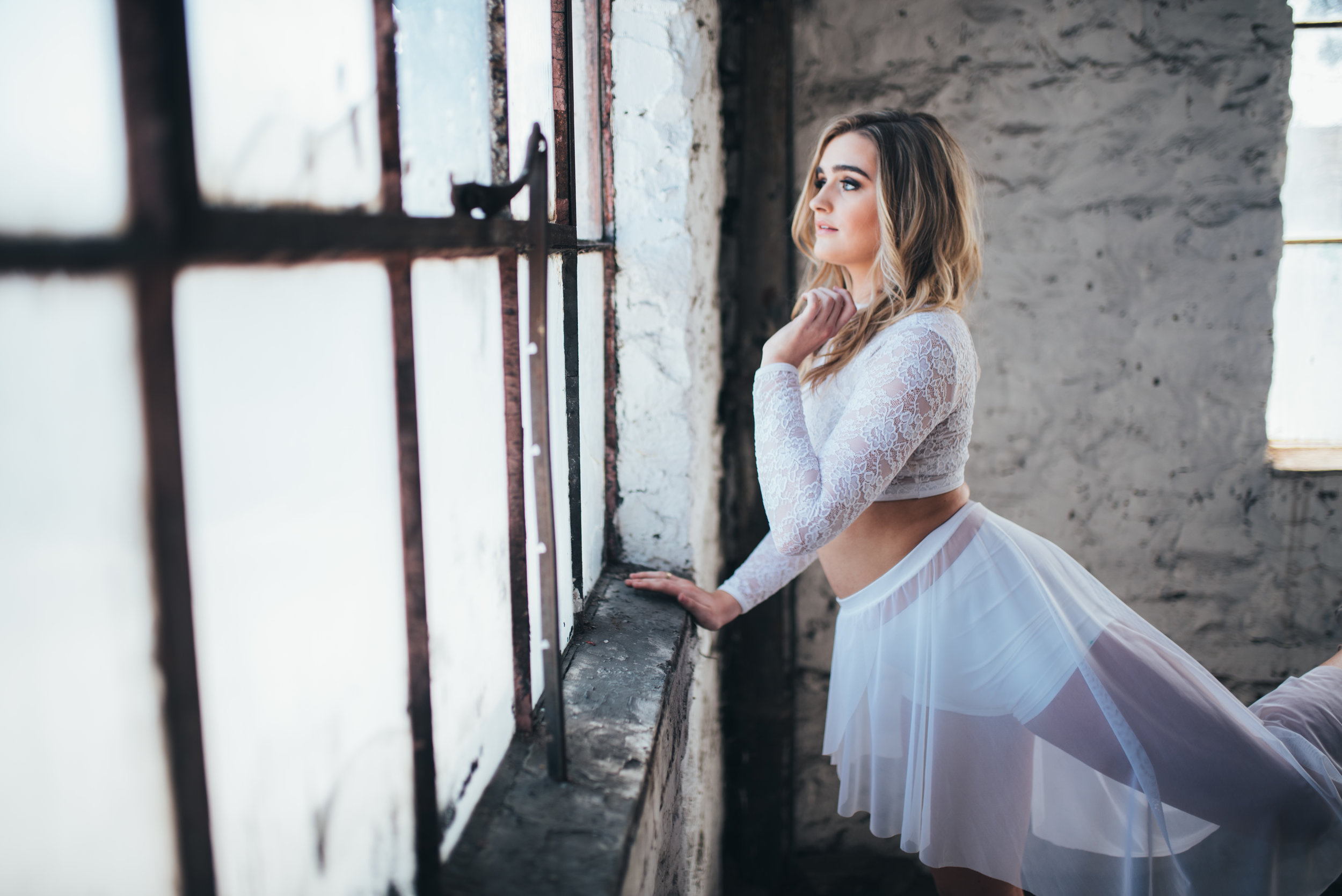 Julia.Aden.Senior.©2017.TheStirewalts-145.jpg