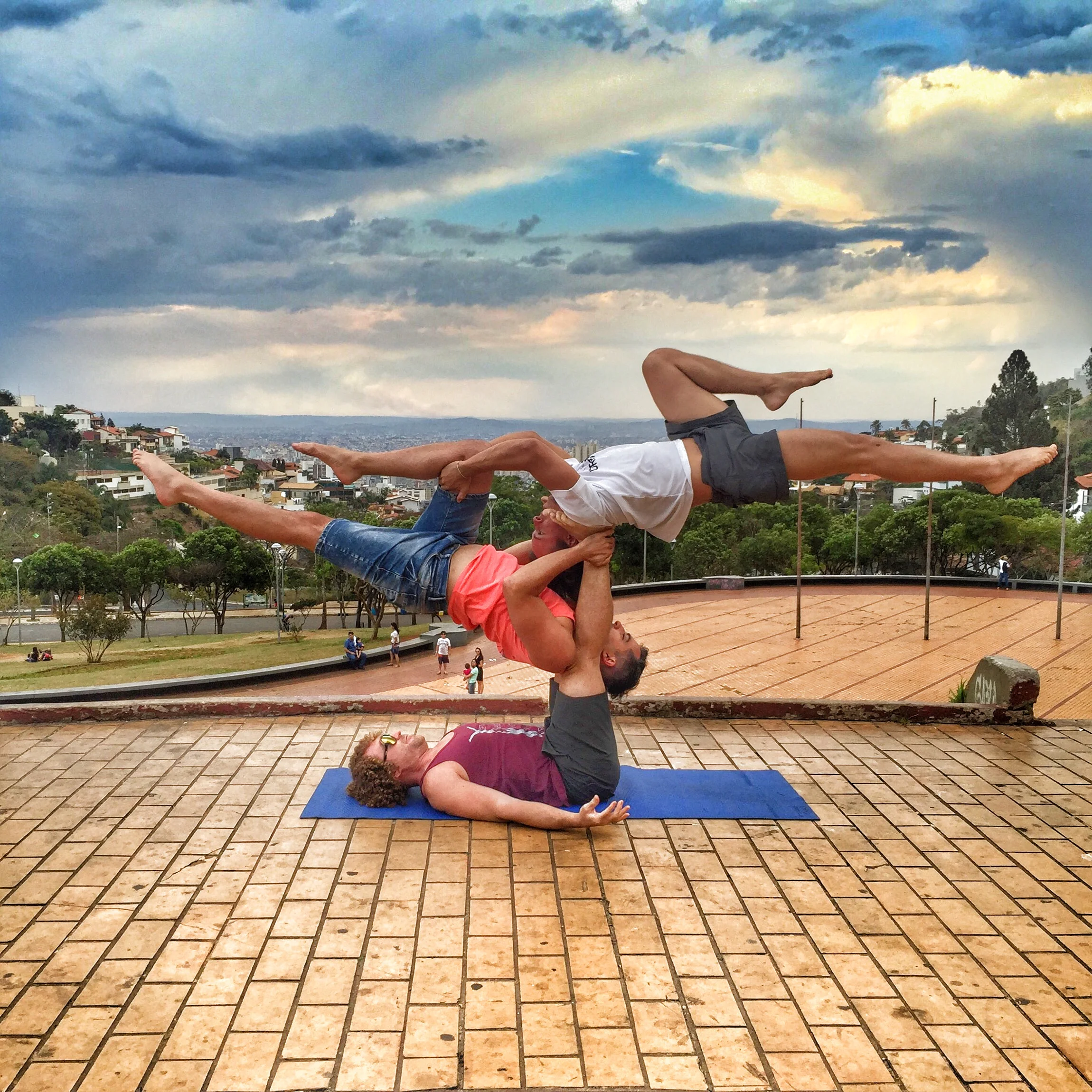 AcroYoga in the City 3