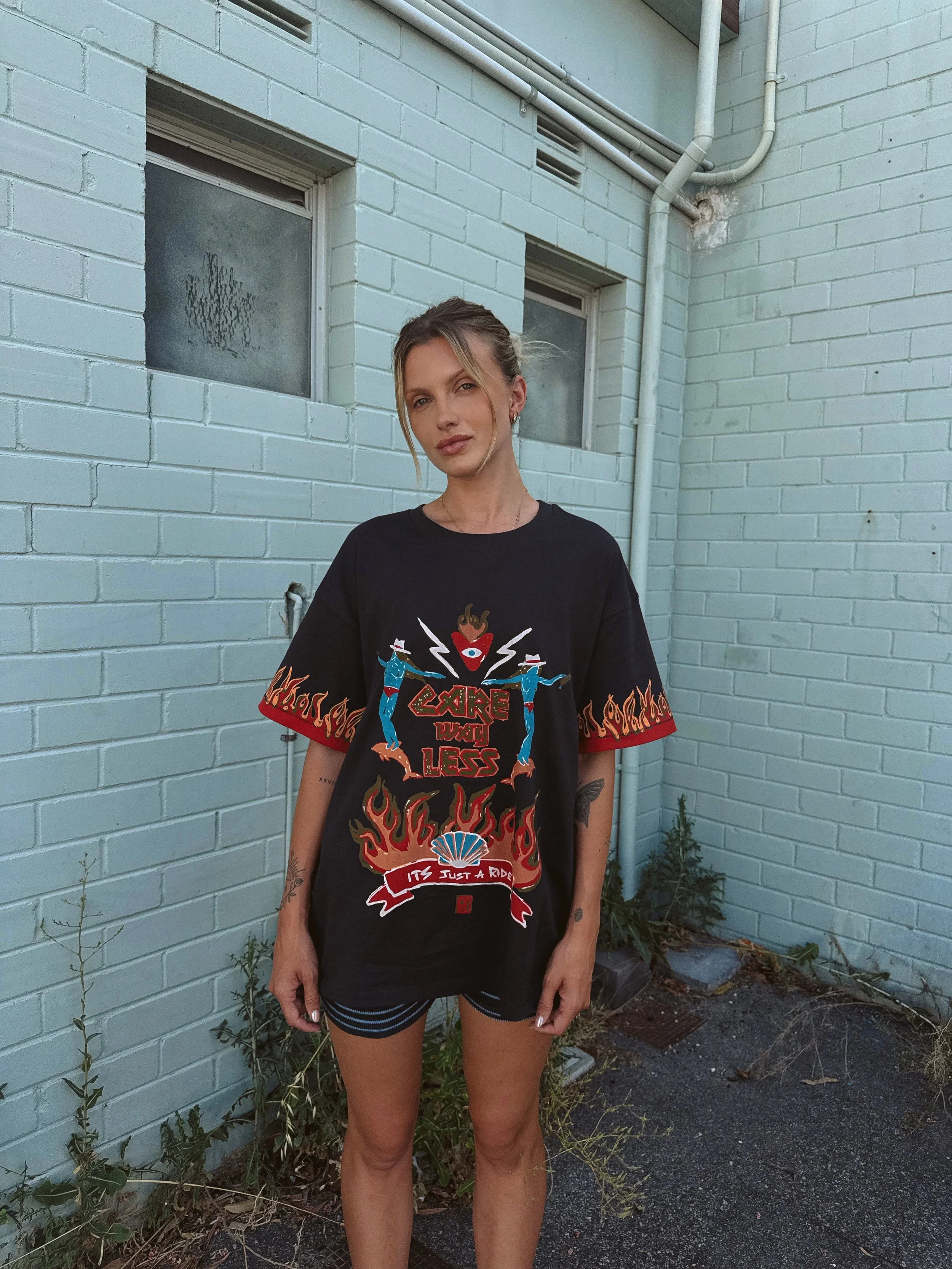 careway less tee tk.JPG