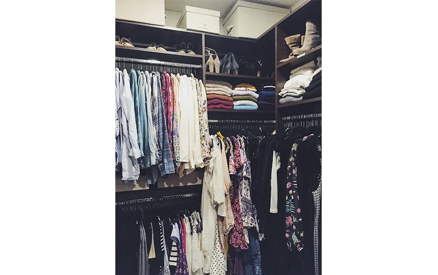 Closet 22.jpg