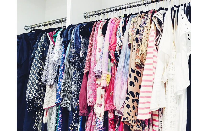 Closet 36.jpg