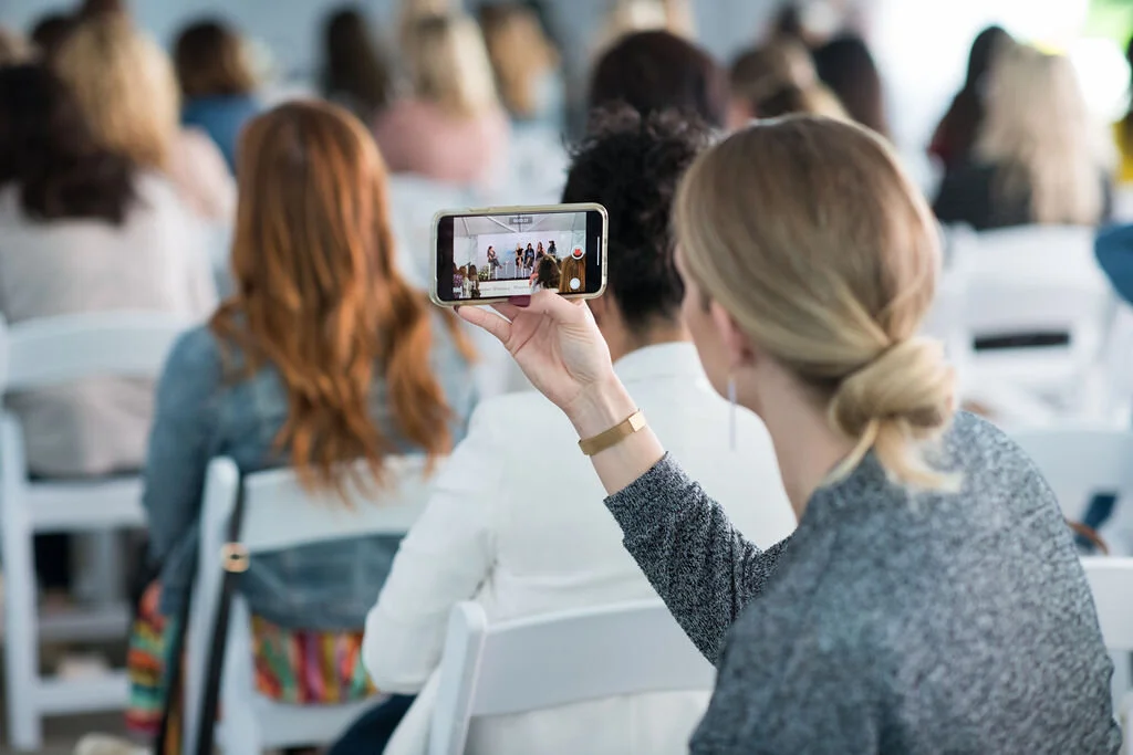 EL1_4818-Elaine-Lee-Photography-Happy-Mom-Conference-2019.jpg