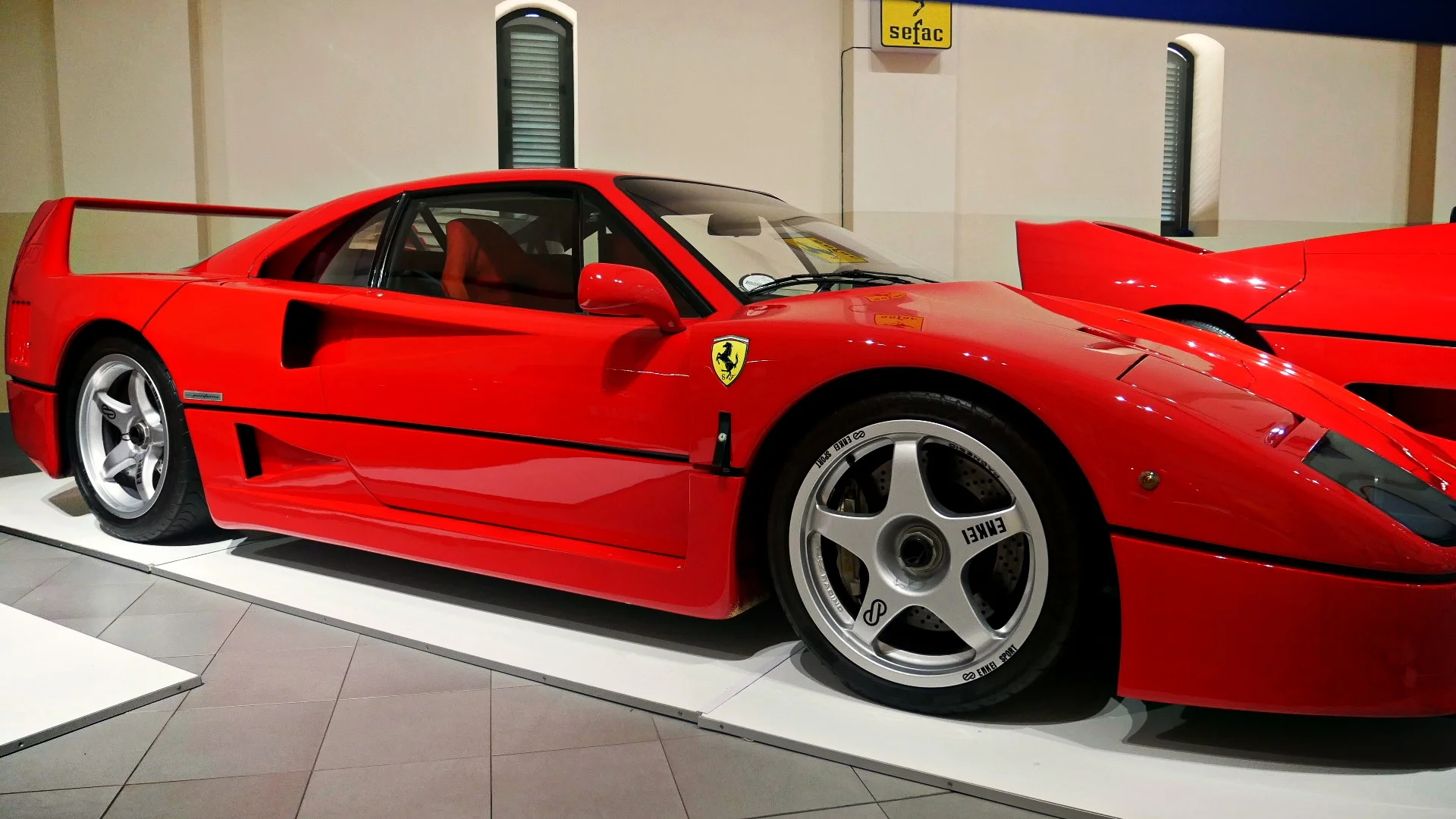 F40 Enkel.jpg