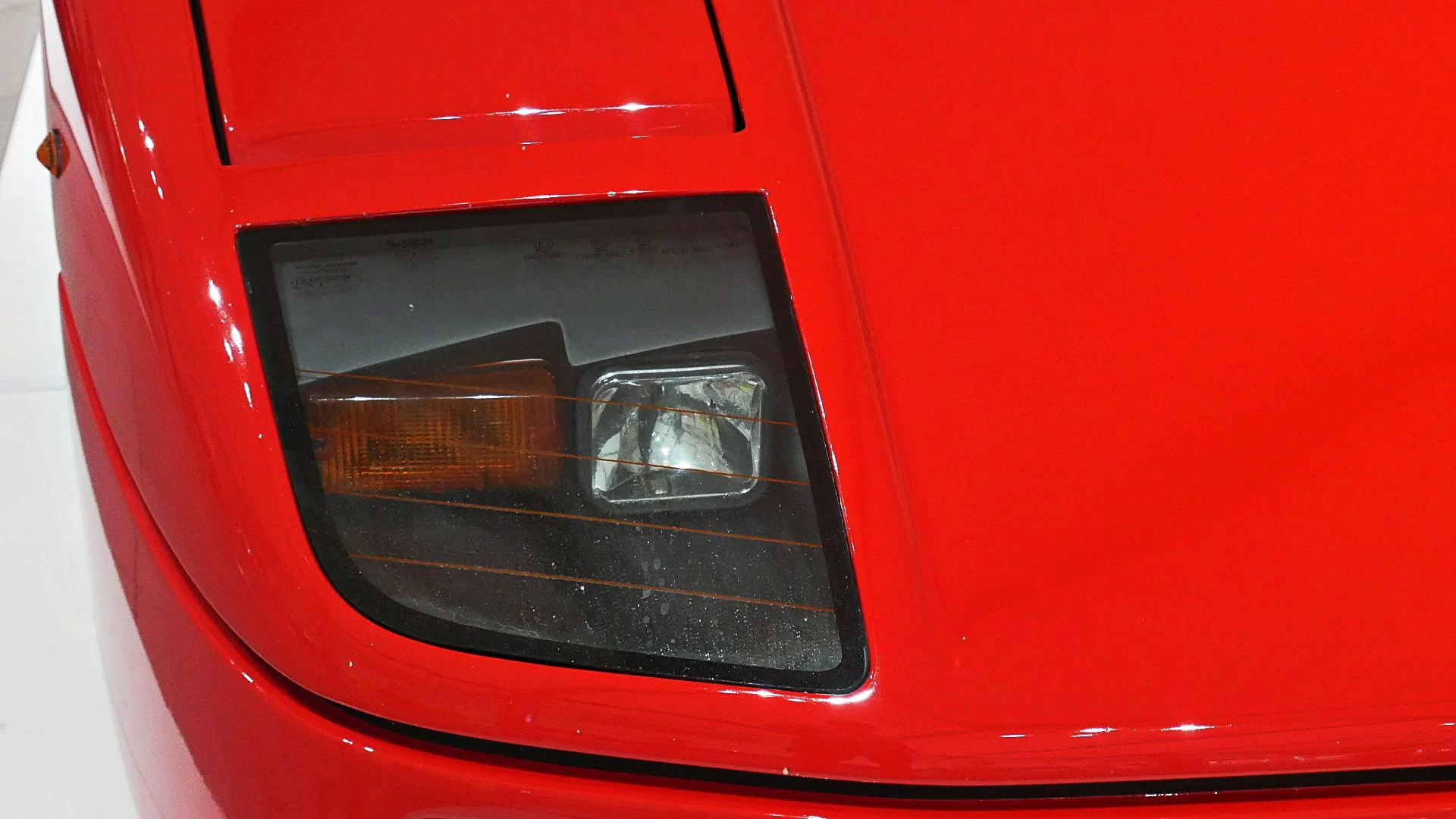F40 eye.jpg
