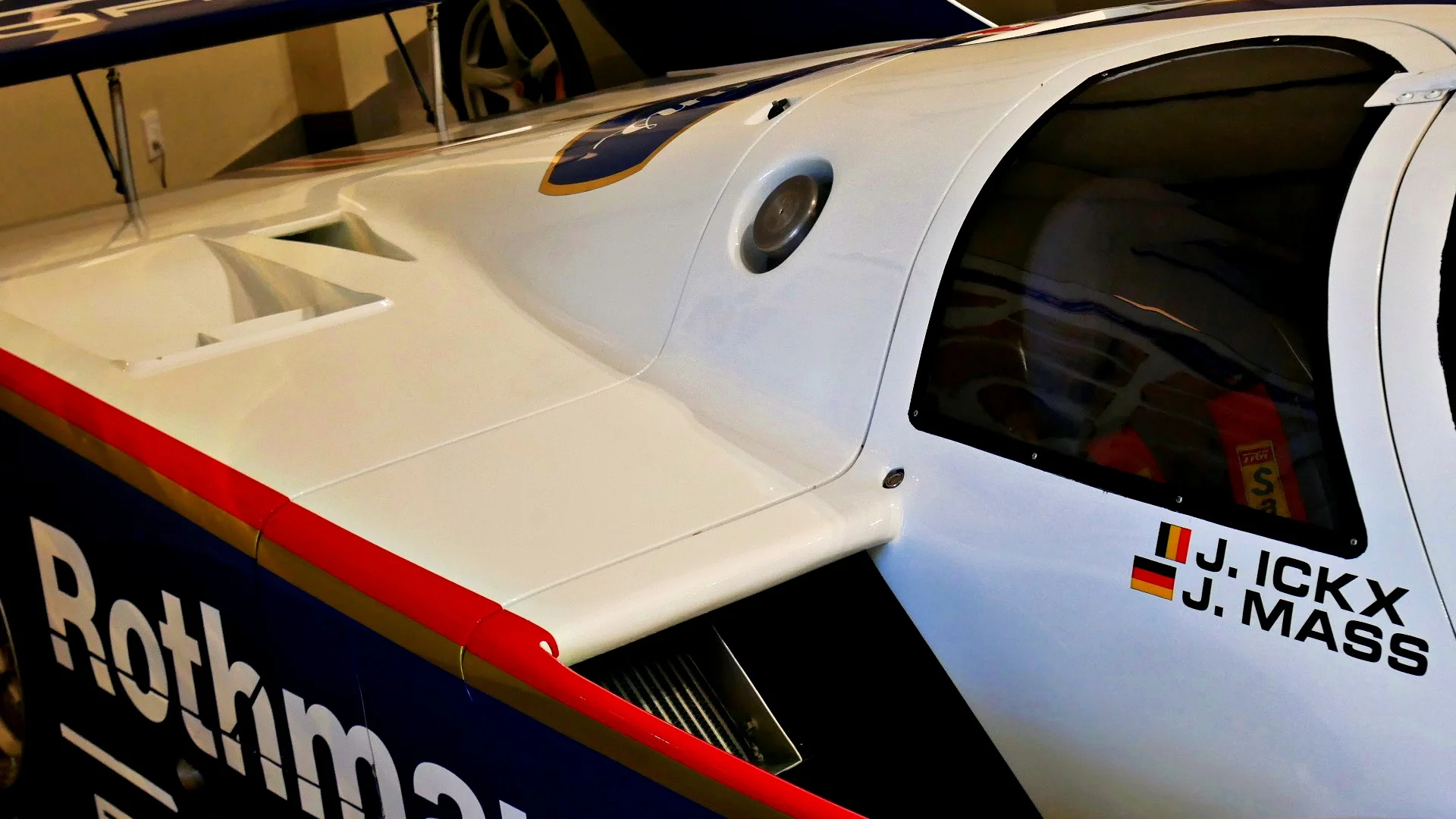 Ickx Mass.jpg