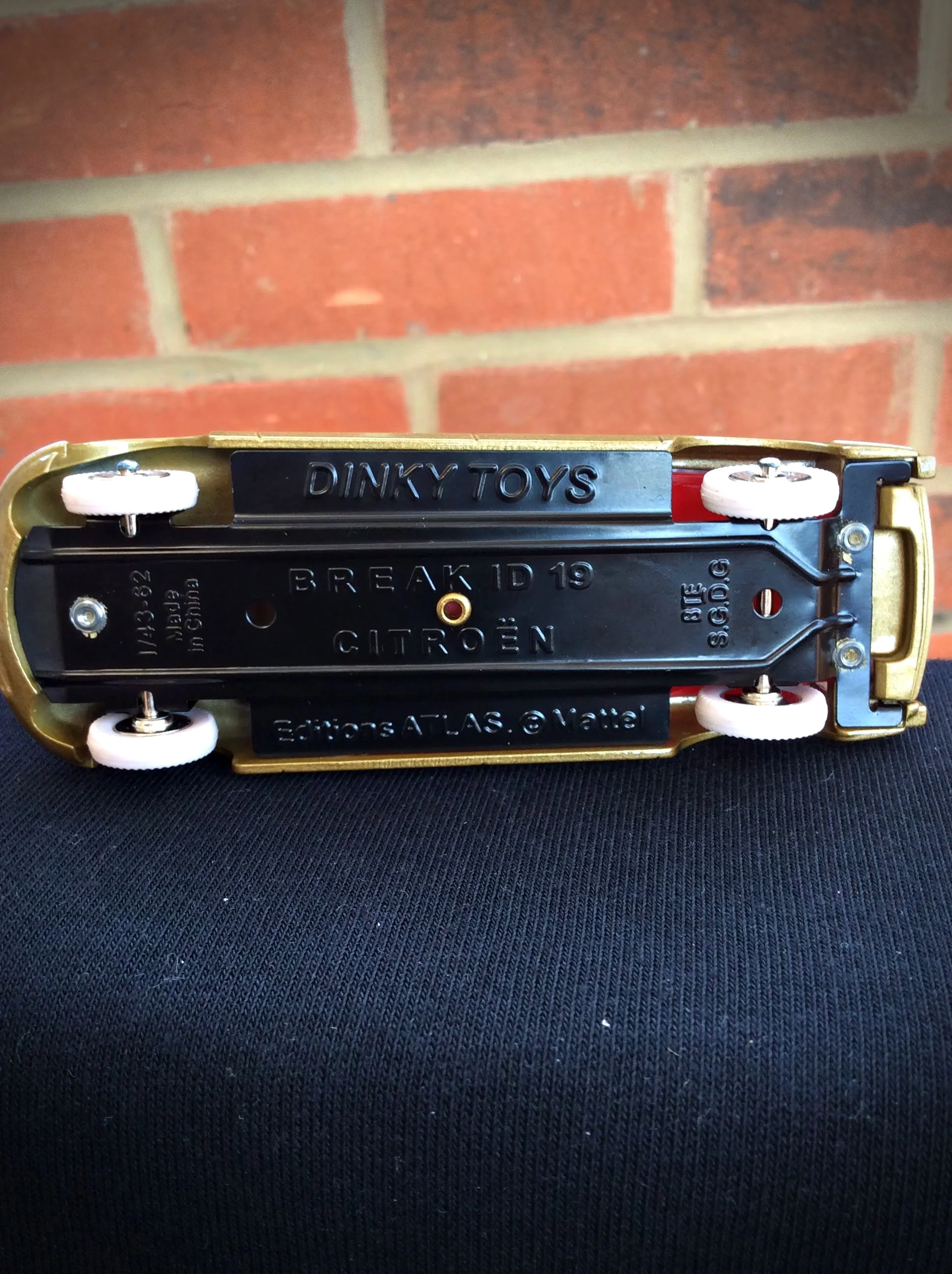 Citroen DS Break ID by Dinky