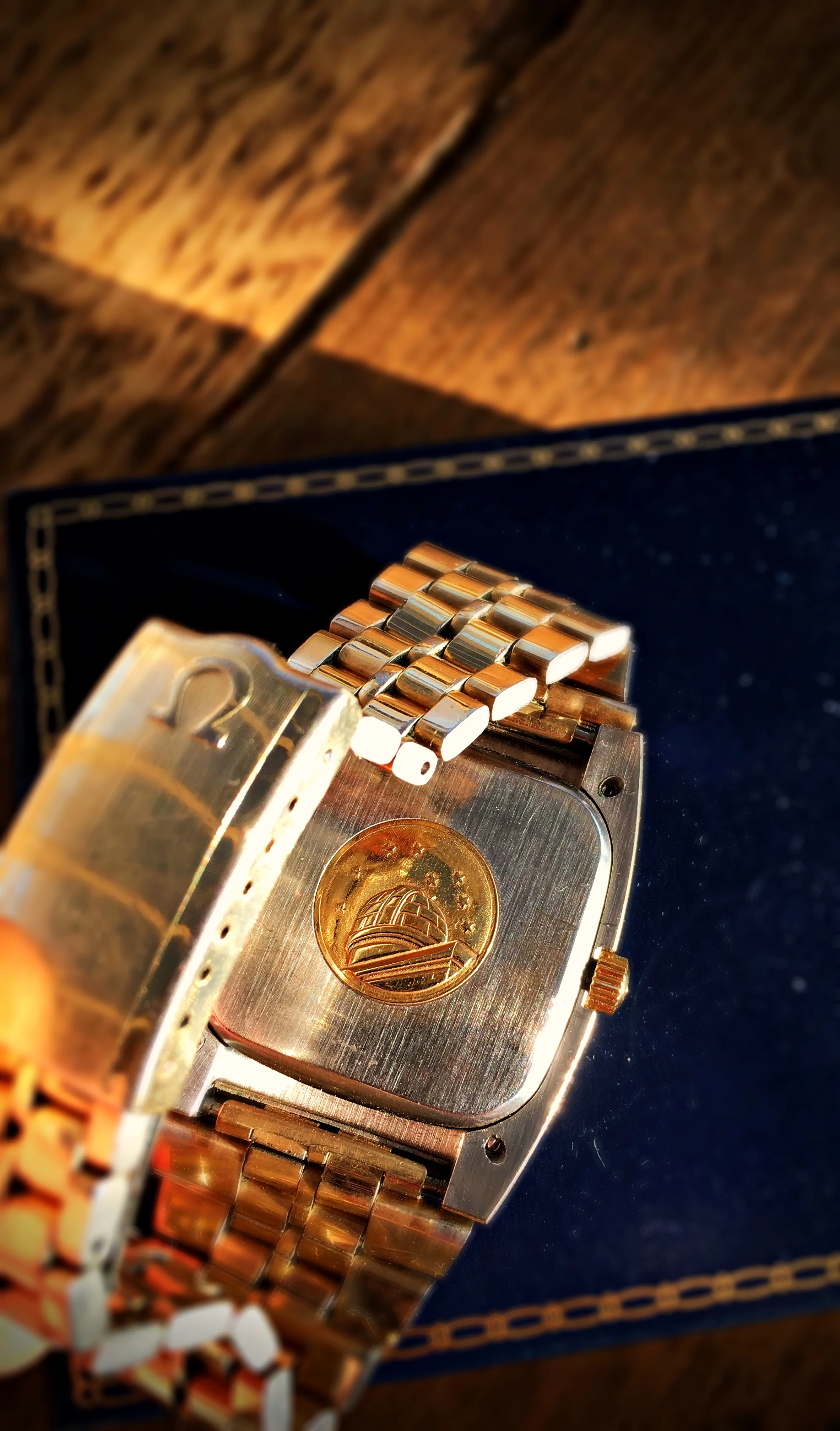 Omega Constellation. Circa 1974 Gold plated steel