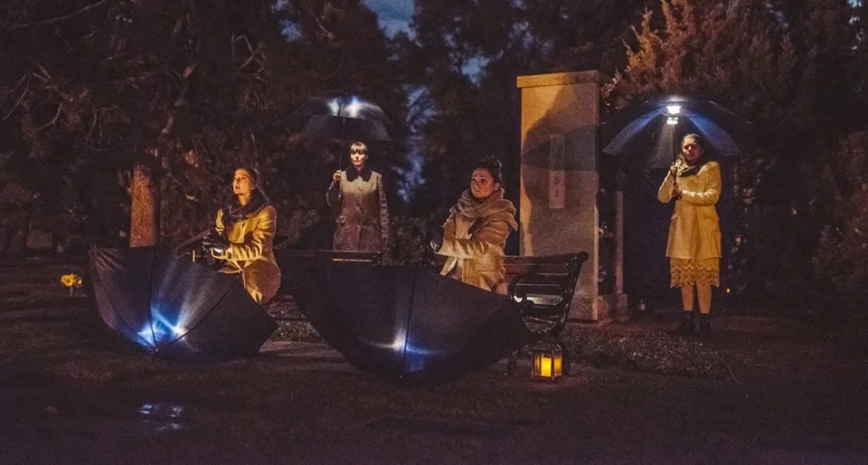Shakespeare’s Will by Vern Thiessen. Directed by Andrew Ritchie (left to right: Rebecca Sadowski, Ainsley Hillyard, Maddy Knight, Kristina Padayas). Produced by Thou Art Here Theatre. Photography by Nico Humby. 2018.