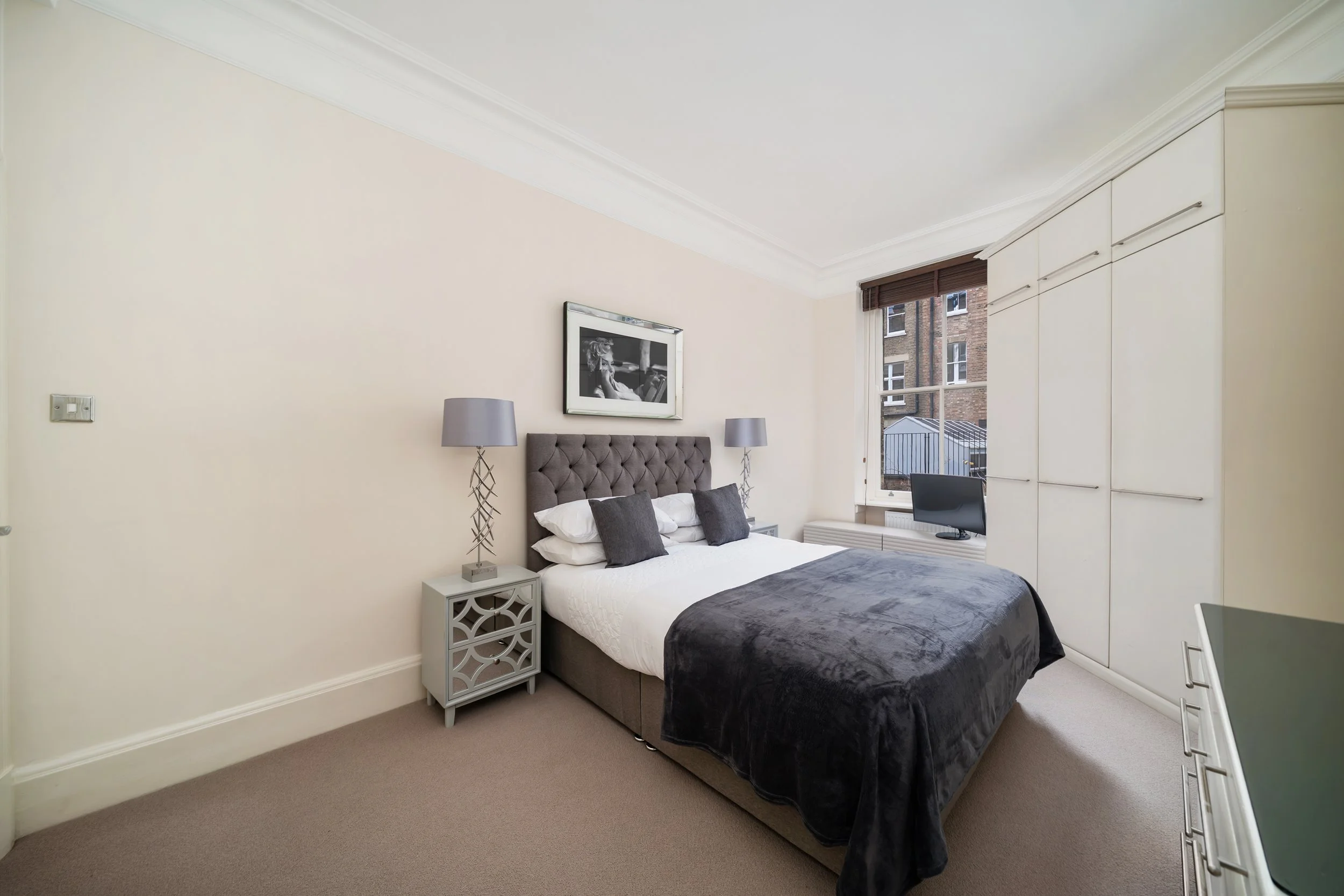 Lincolnd House 8.jpg