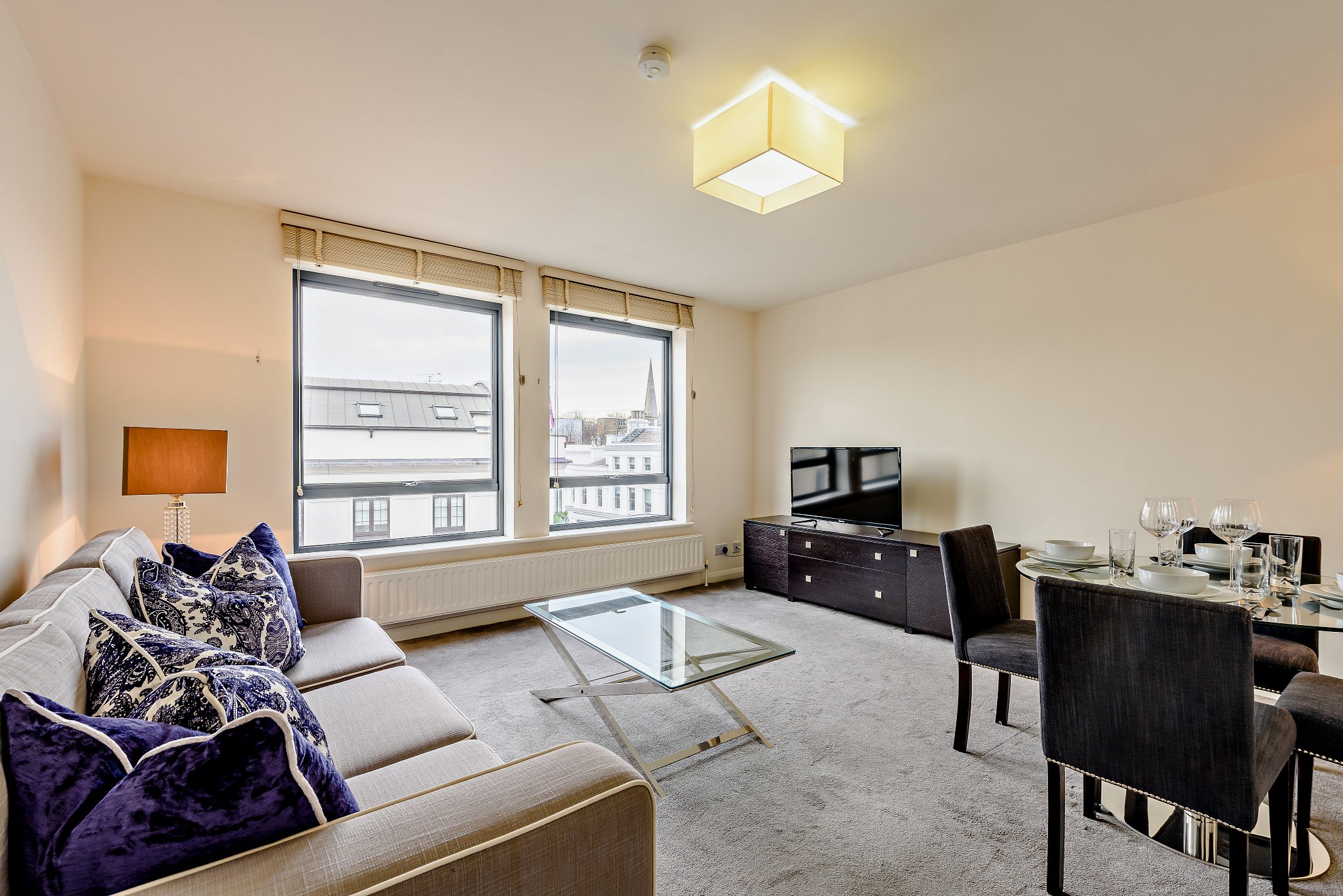 8447057-interior16-800.jpg