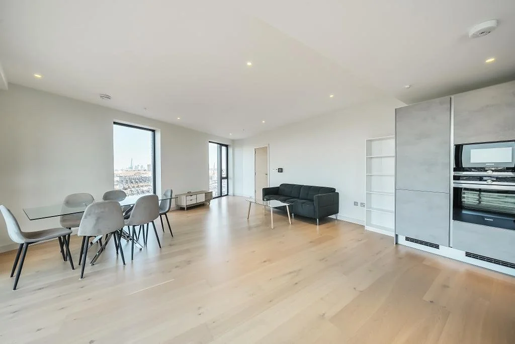 Living room 2.jpeg