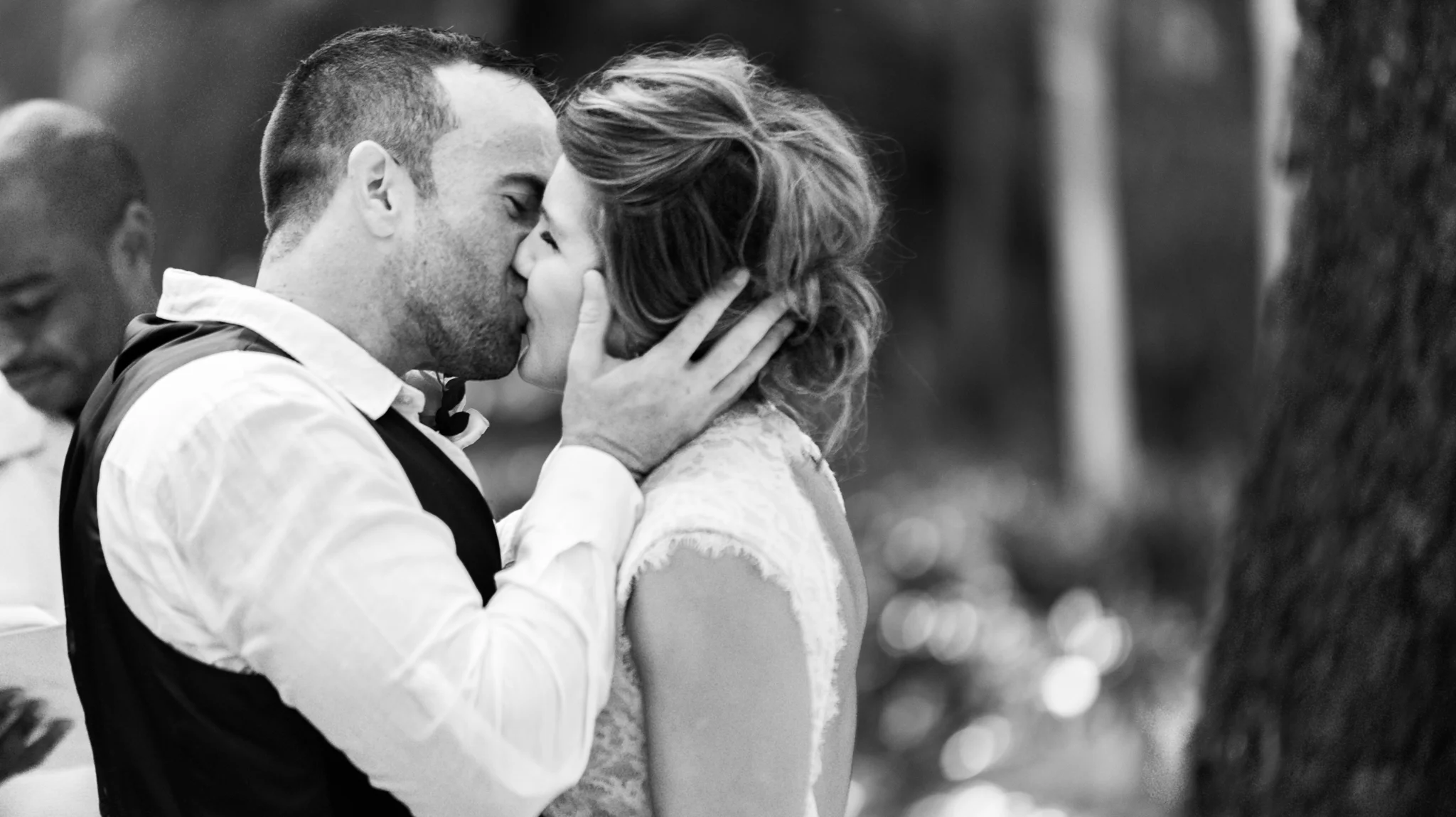 Zach + Anna (New Edit)-34-2.jpg
