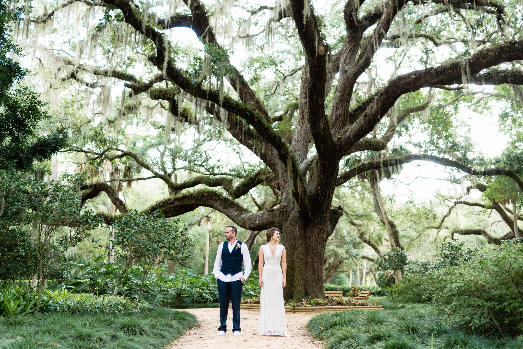 Zach + Anna (New Edit)-38-2.jpg