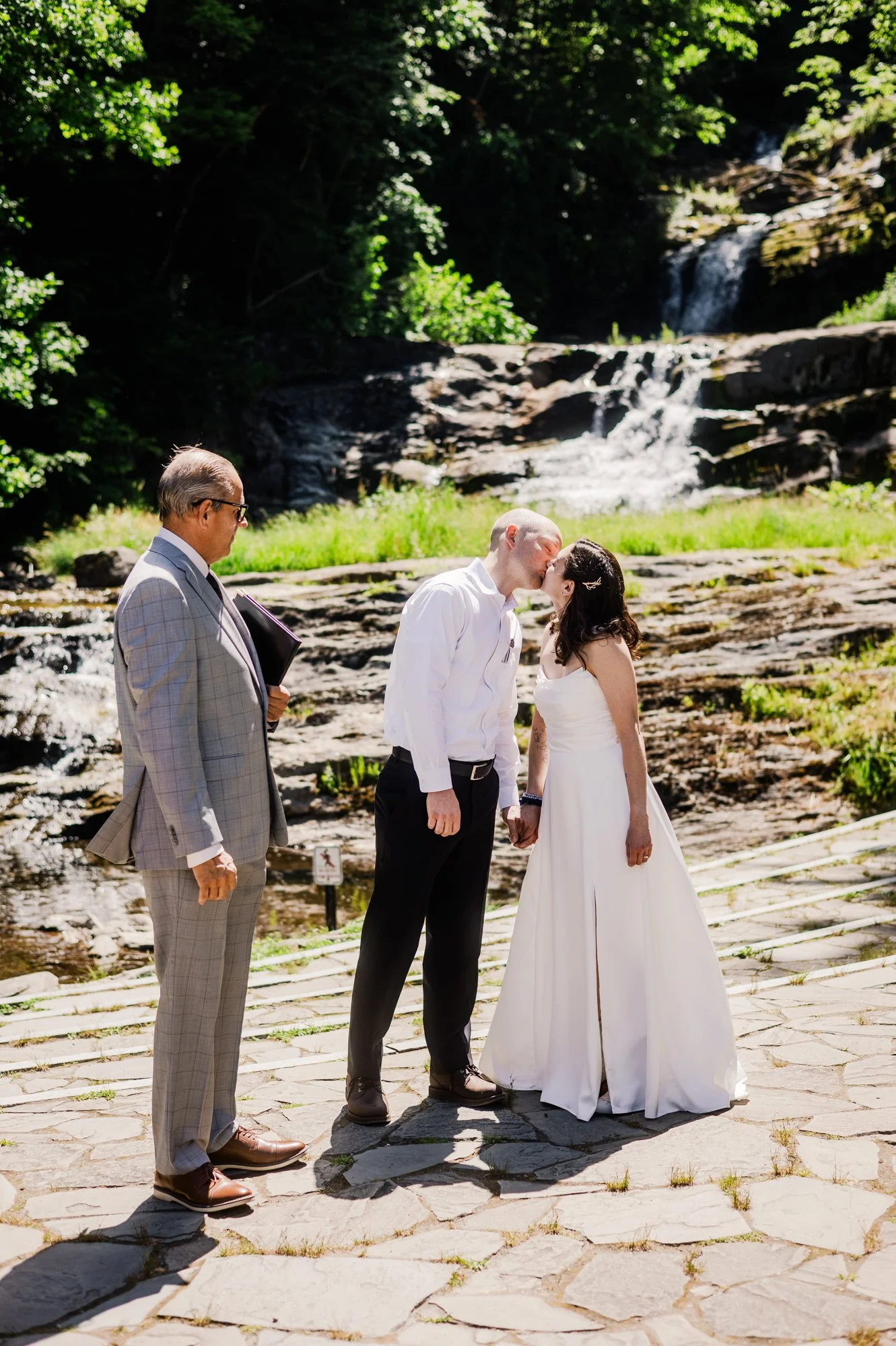 MD_Elopement_Sneaks_003.jpg
