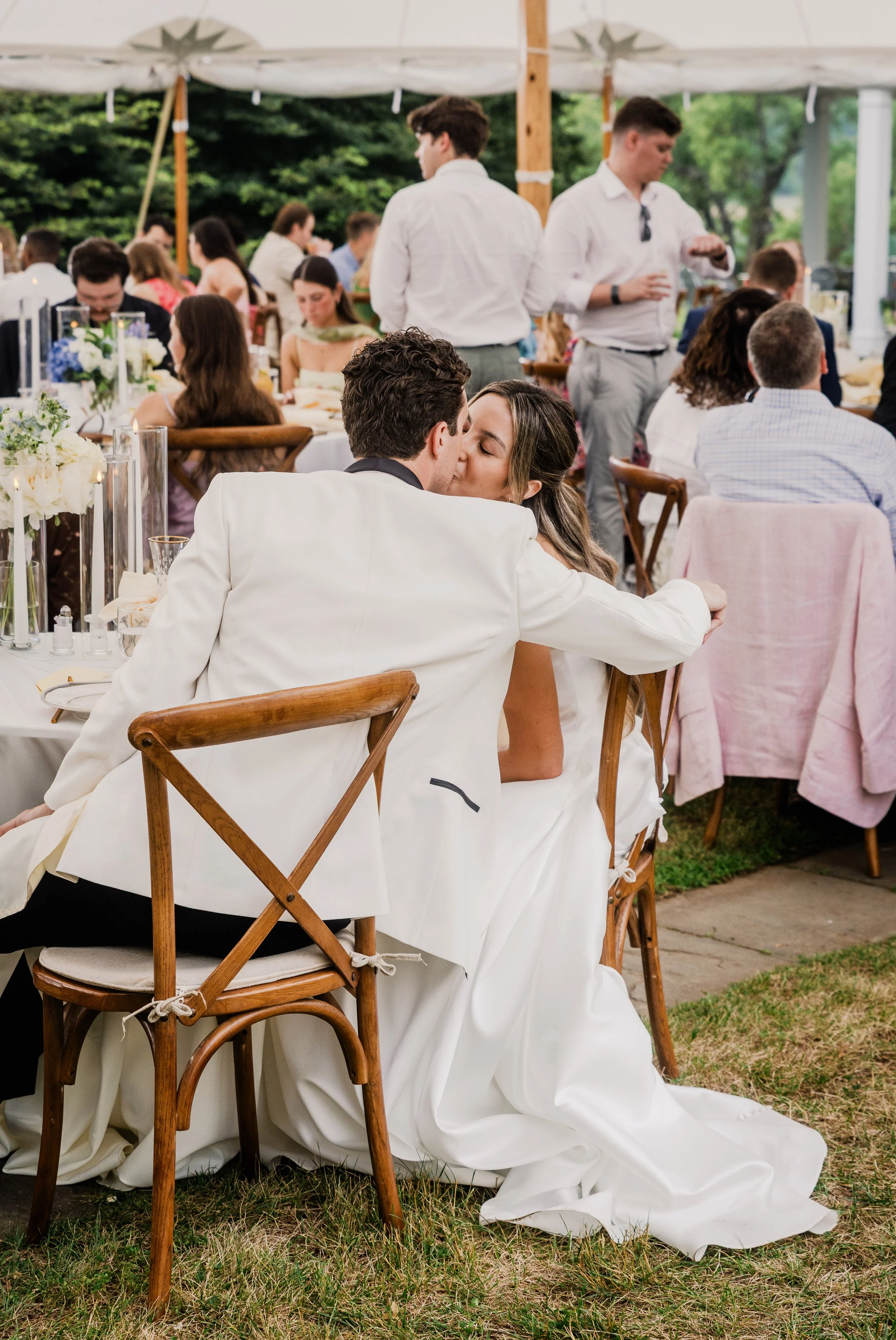 MH-wedding-sneaks-11.jpg
