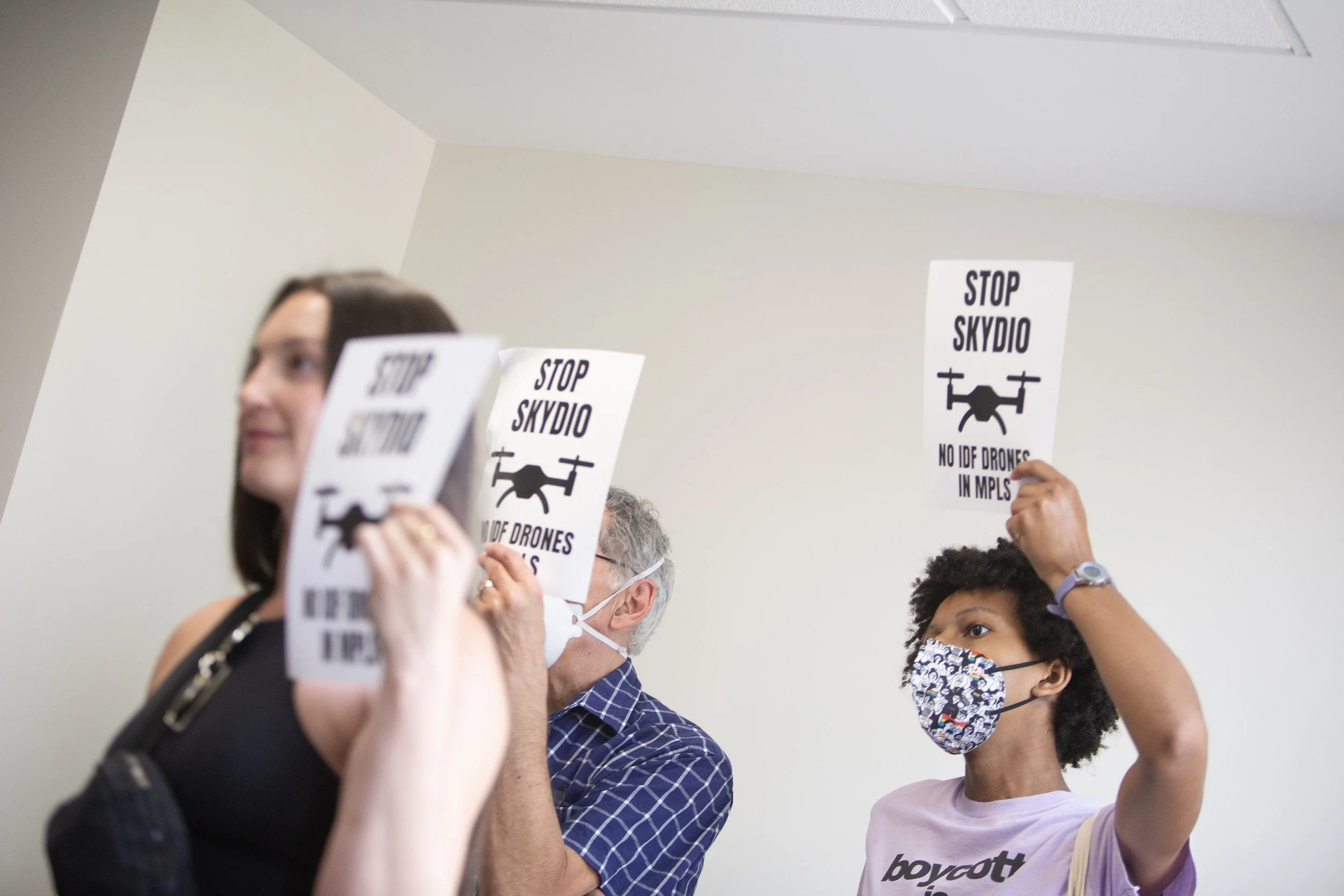 Controversial drone pilot program dies after deadlocked city council vote.