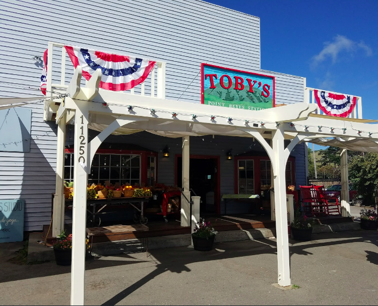 Toby's Feed Barn