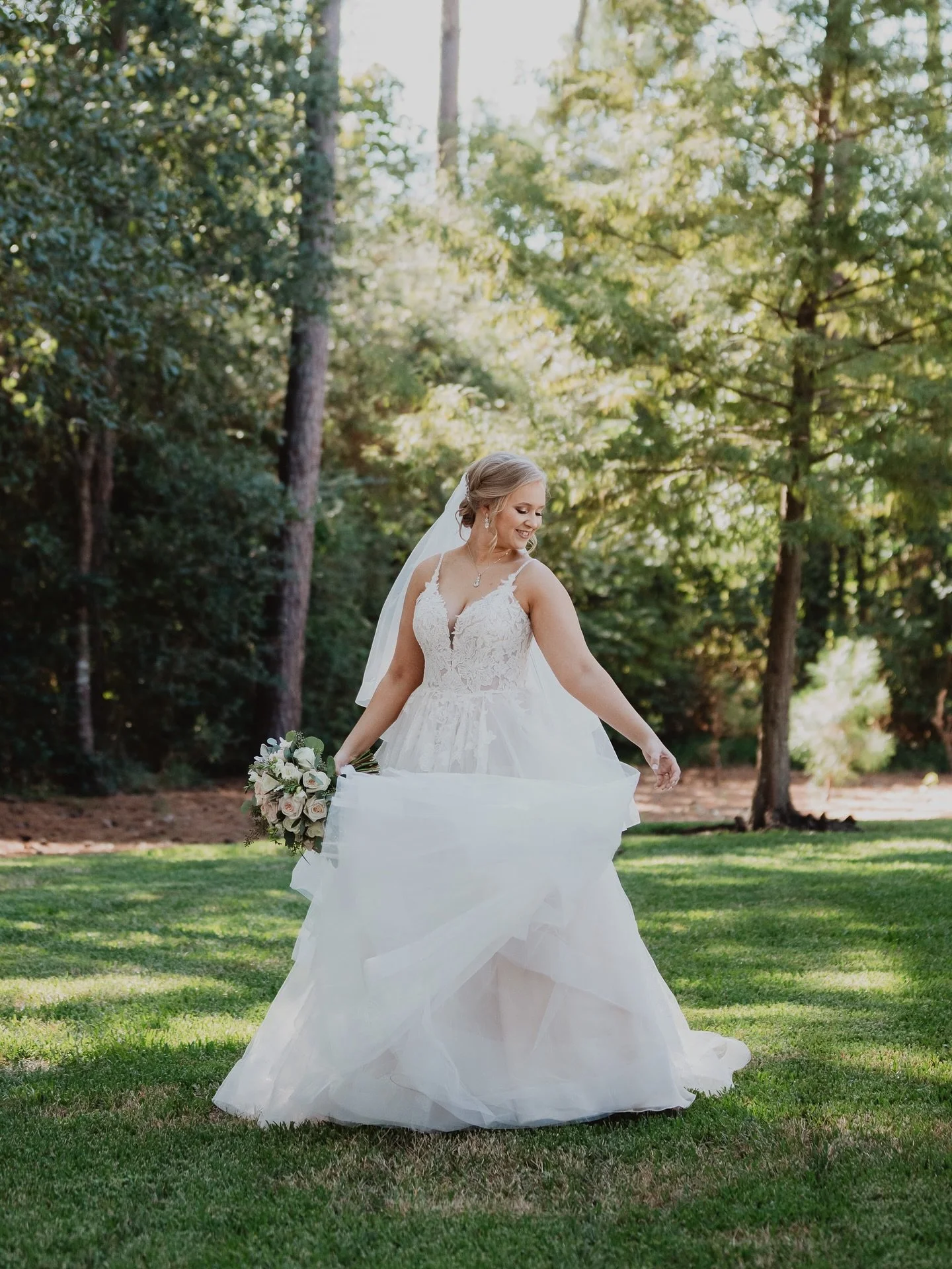 Ashley 👰🏻&zwj;♀️

Image taken for @karimarieweddings