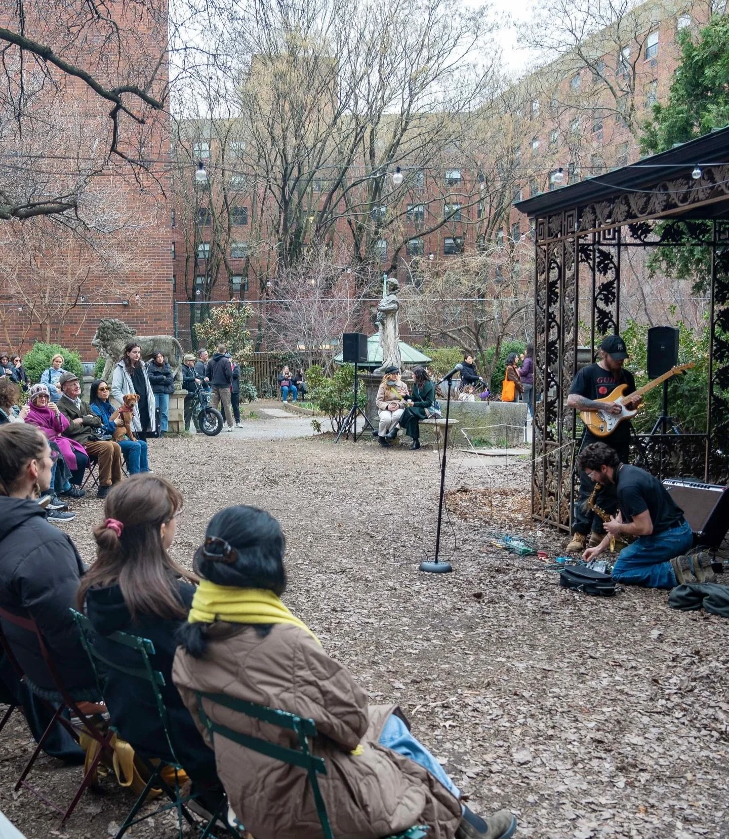 We&rsquo;re ready for another beautiful Spring in the Garden! It was so special to have celebrated this Equinox with you all. 

A springy thanks to @broomnyc &amp; @yogawithloki for the beautiful sounds!

A warm thanks to @thealchemistskitchennyc for