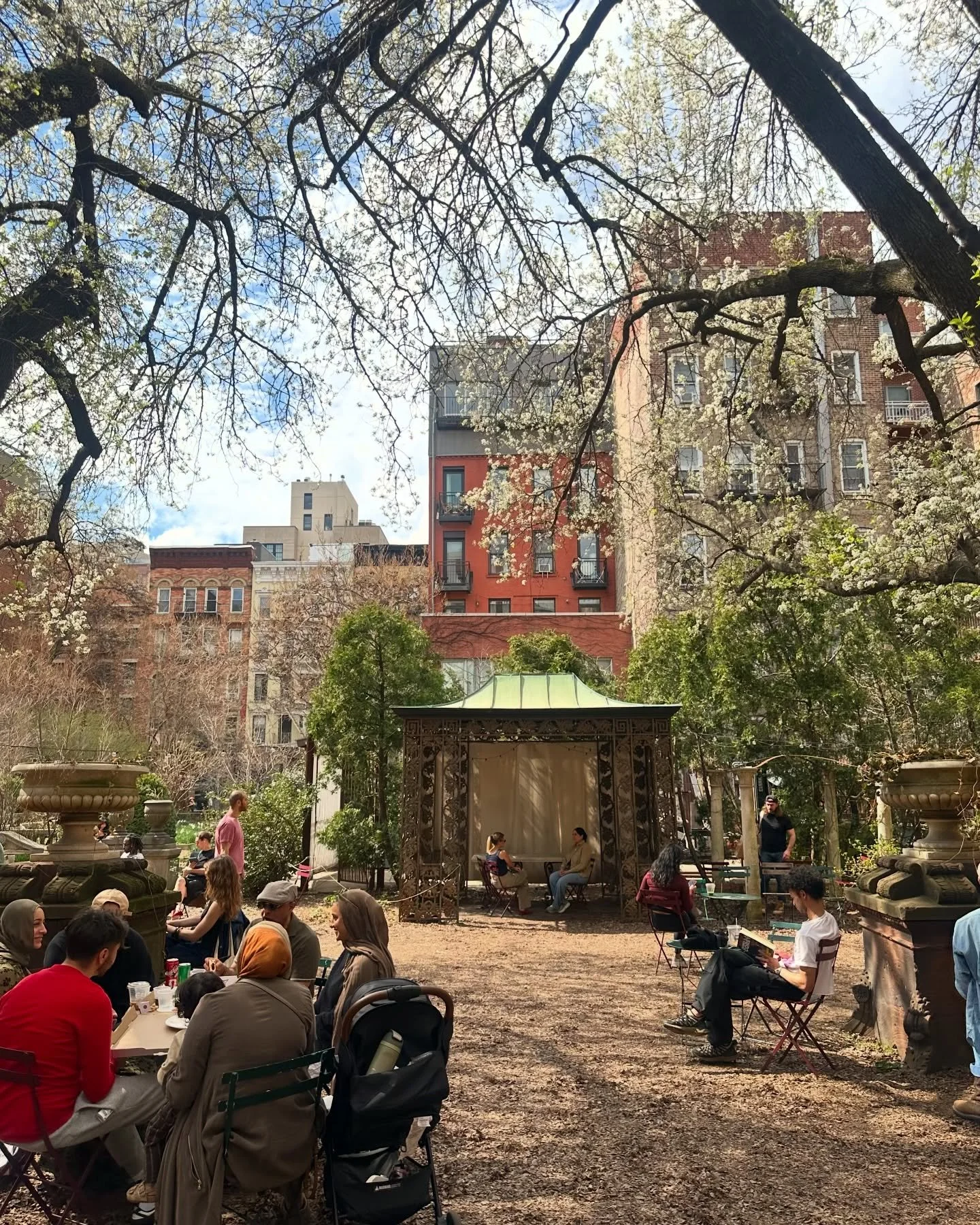 The trees are blossoming, the sun is out, and our Easter Egg party is tomorrow (Saturday)! 

Toddler time: 11:30 am - 12pm 
All Ages: 12-2pm 

BYOBasket!
