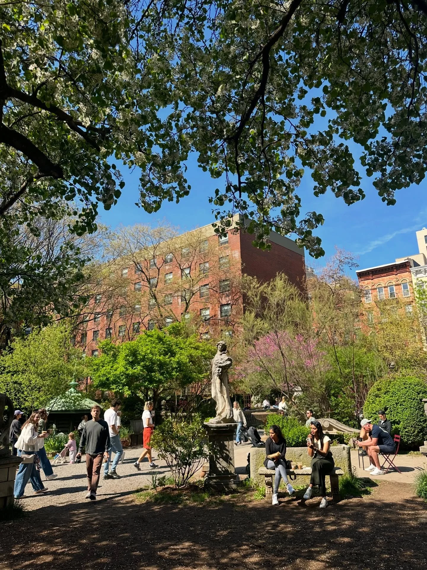 Celebrate Mother Earth with Earthly Words in the garden this Wednesday, April 22! 

Starting at 5pm 

Join us for a reading curated by @michiganmanhattan , @bentleyseeds seed starter giveaway, and free tea from our neighbors @cafeintegral !

Free &am