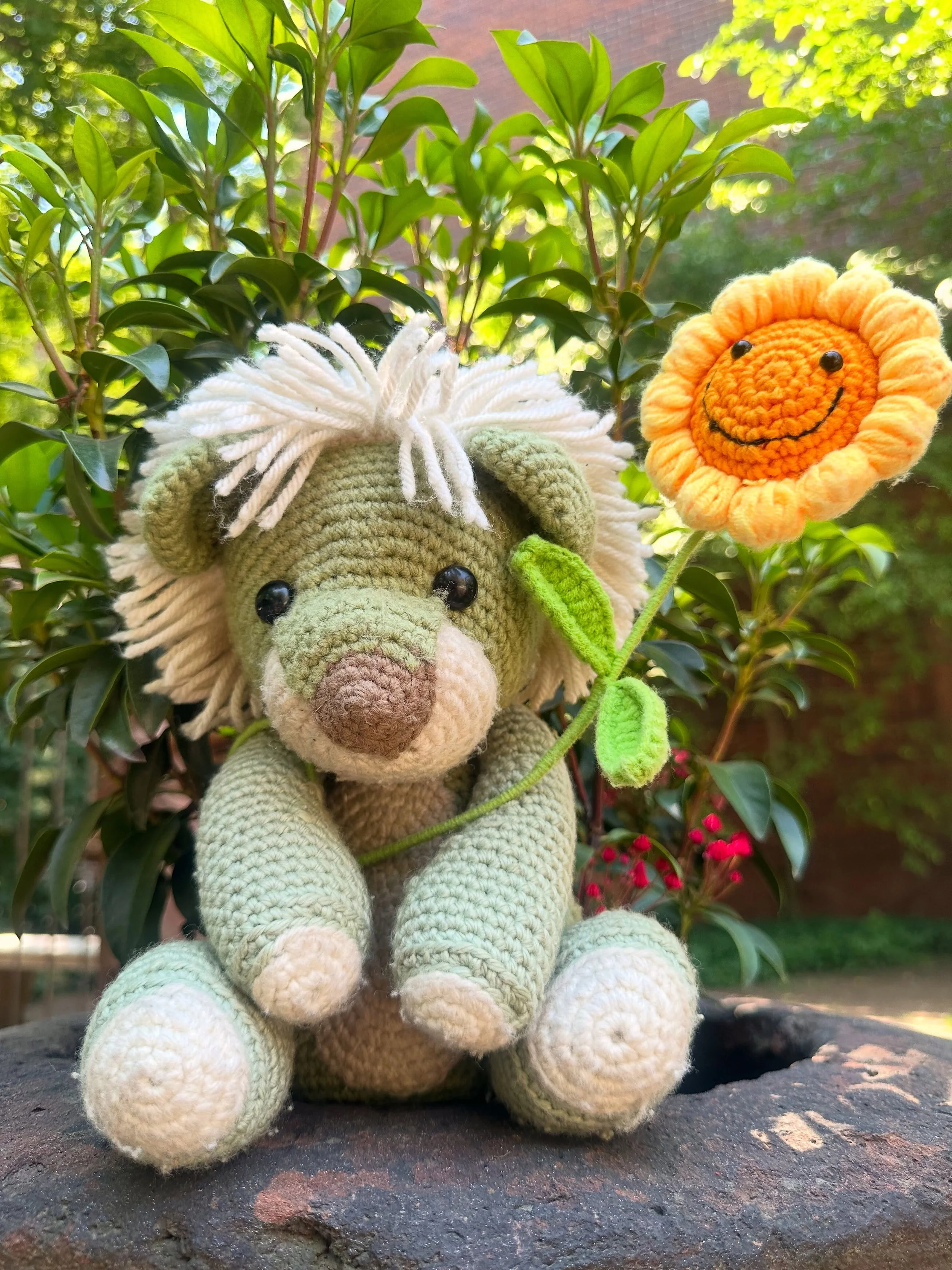 Hi Neighbors,

Lately the garden has a surge of new visitors with the increased foot traffic on the block and in the neighborhood. 

We&rsquo;re always happy to welcome new people, but with the increase, more people have been leaving their trash arou