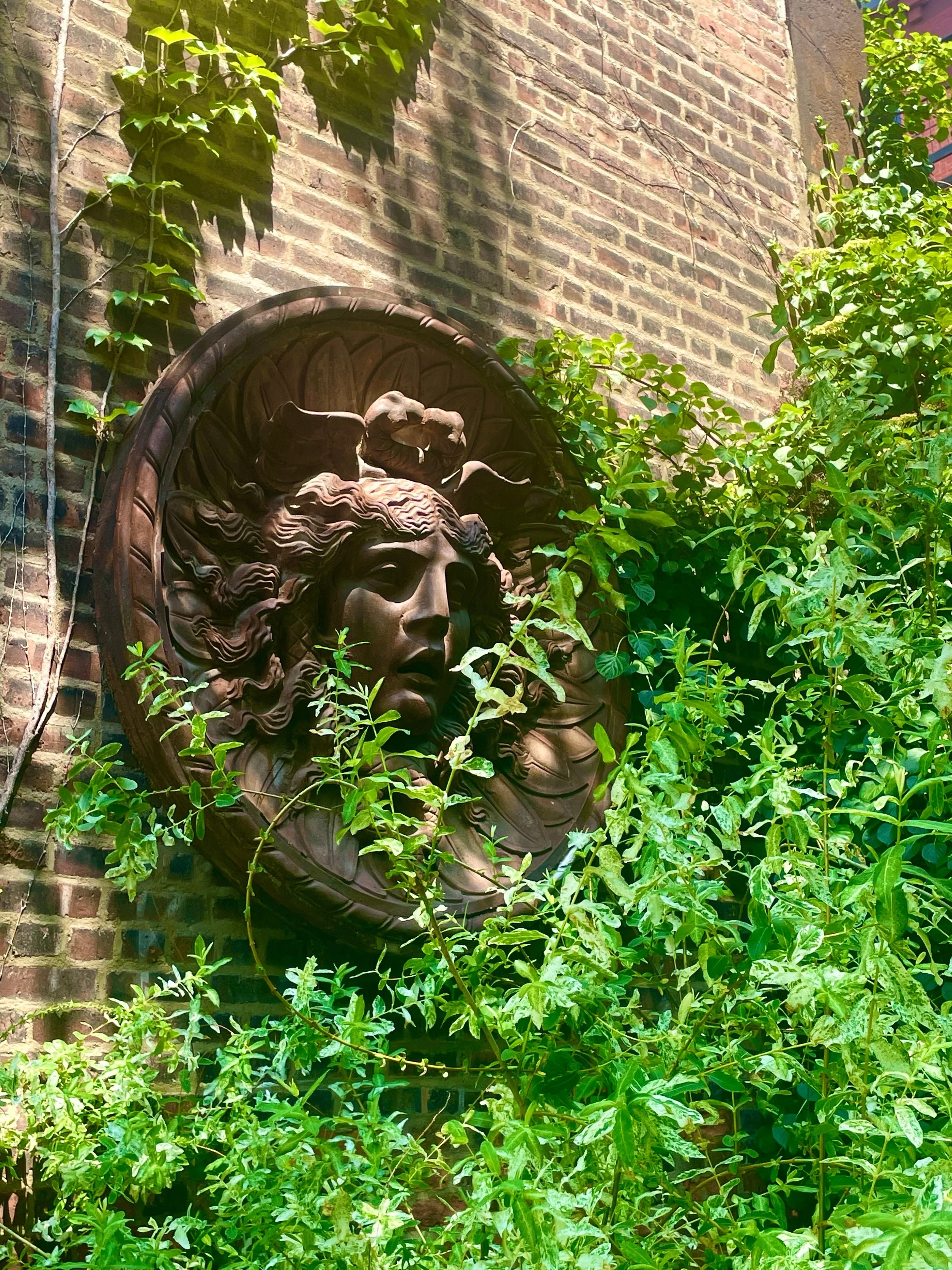 This week&rsquo;s featured work from our Call to Artists is a photograph of our Hermes statue by @sarahfostersproull 

Email your ESG inspired artwork to art@elizabethstreetgarden.com 

All are welcome to submit! 🌱💌