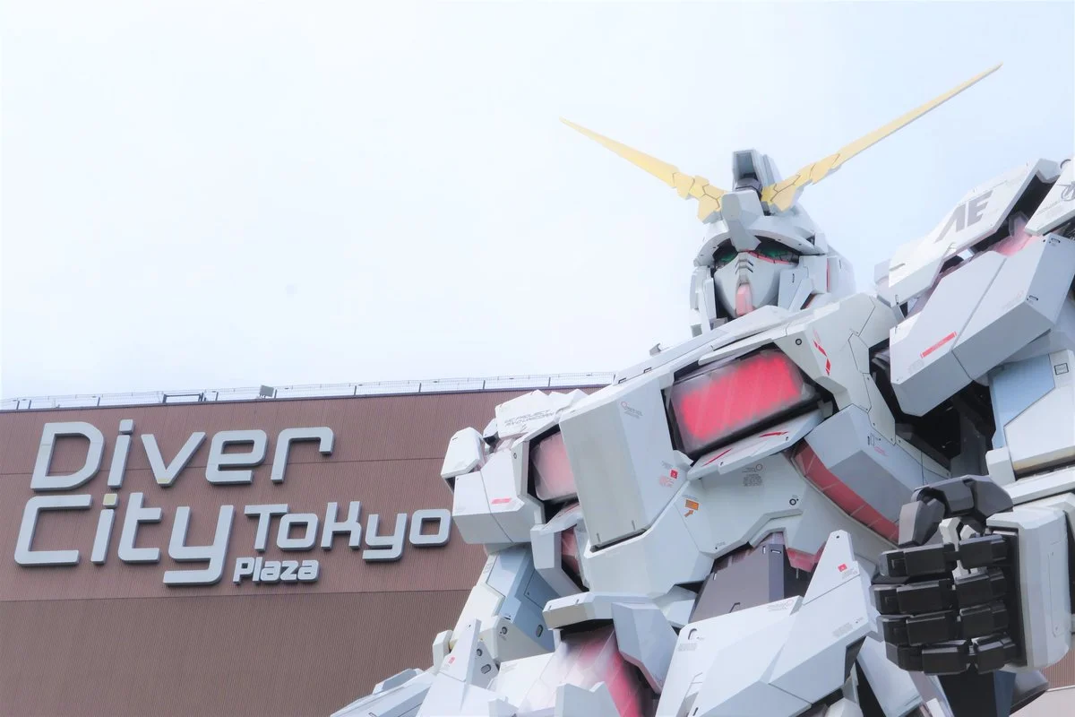 Gundam Statue located at DiverCity Tokyo Plaza