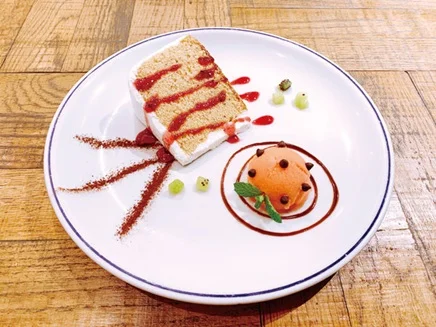 テントモン&ゴマモンのスイーツプレート | Tentomon & Gomamon Sweet Plate 1,200円 Only available for part 2 (7/22 - 7/31)