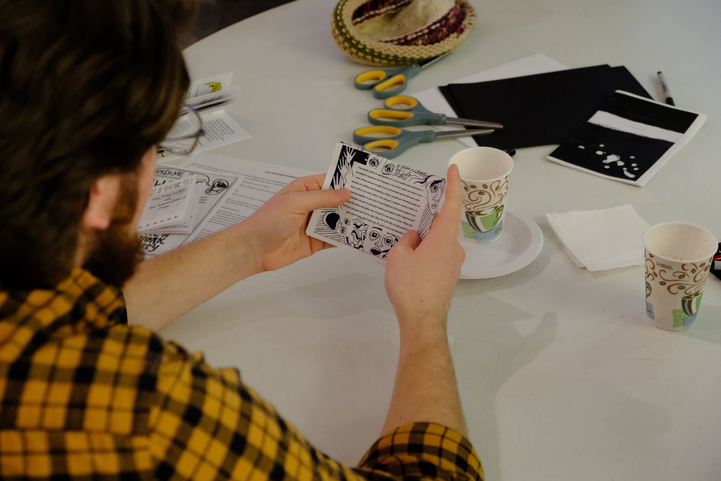  SYA/For the People Artists Collective zine-making workshop (2019). Photo courtesy of the Augustana Photo Bureau, photographer: Mikaylo Kelly. 