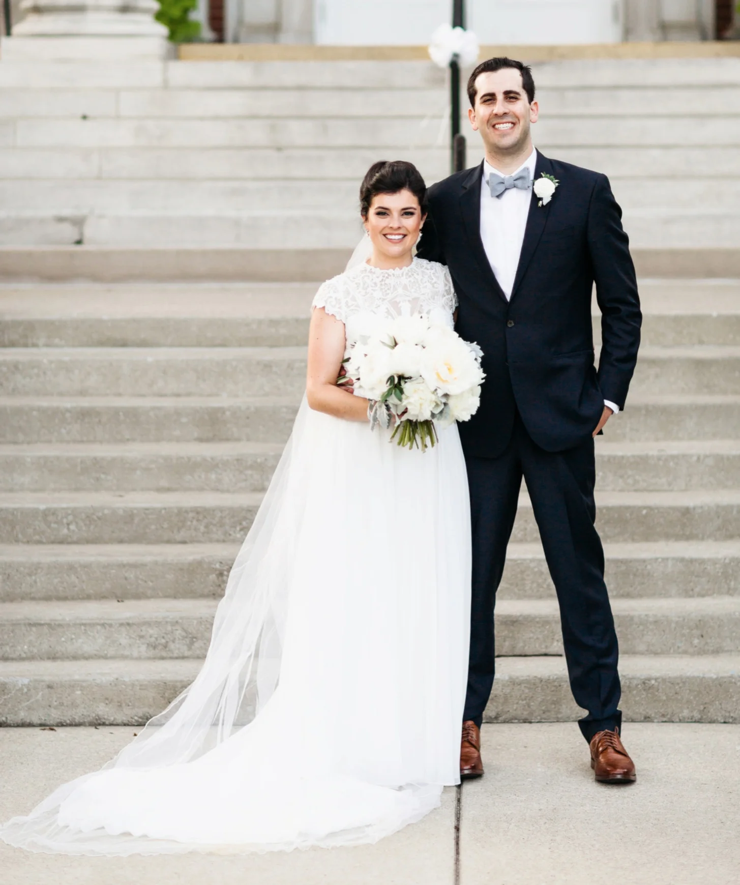                                 Whitney and Jake's Beautiful Kentucky Wedding