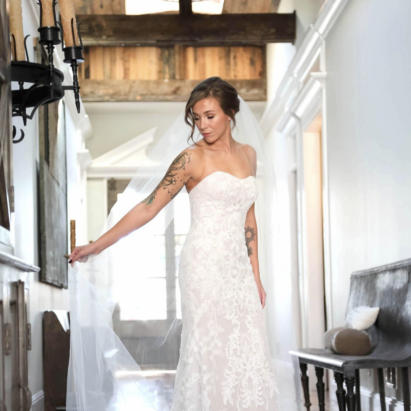                             Becca and Brandon's Sweet Shelbyville Wedding