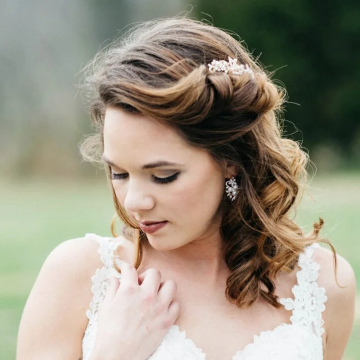                                      Emilee &amp; Josh’s Vintage Barn Wedding