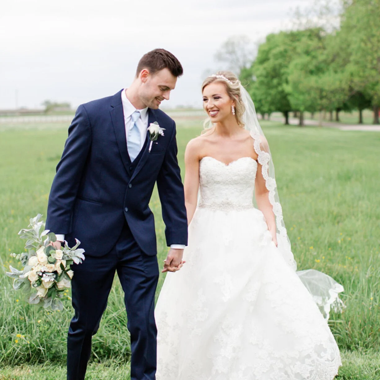                                             Abby and Jesse's Joyful Wedding