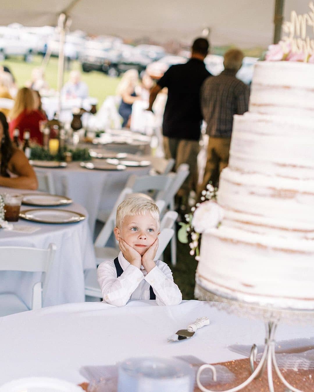 Always dreaming of cake? Same. &bull; Photography: @emilywakinphoto #mykentuckybride