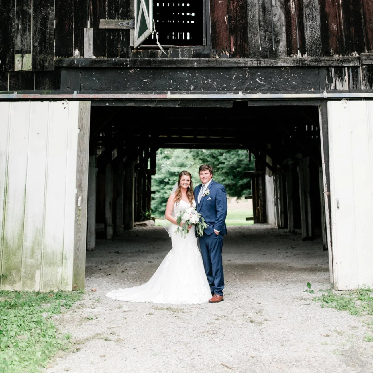                                    Dallas + Cassidy's Merefield Farm Wedding