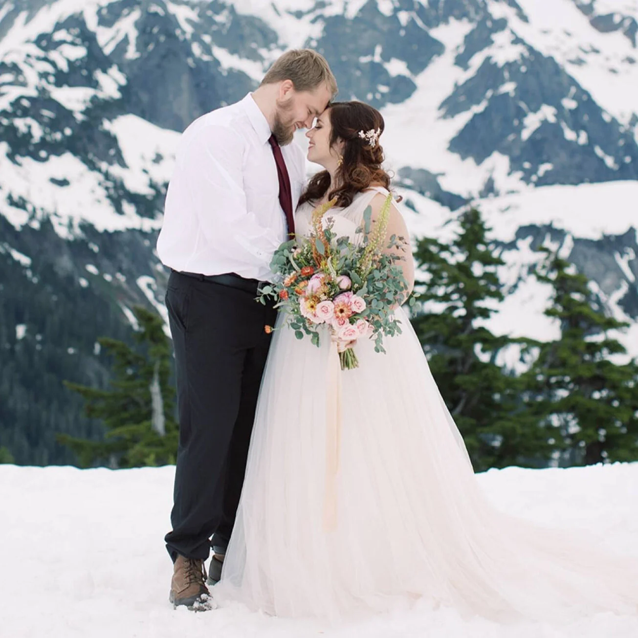                    Cree + Logan's Dreamy and Spontaneous Washington Wedding