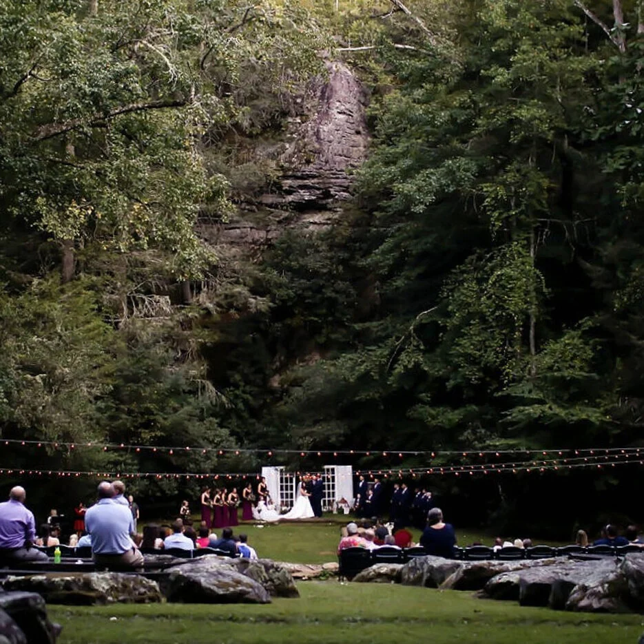                               Sawyer + Kylee's Beautiful Eastern Kentucky Wedding