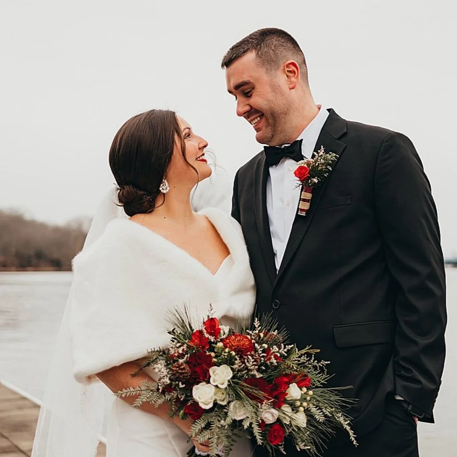 Hillary + Daniel's Cozy December Wedding