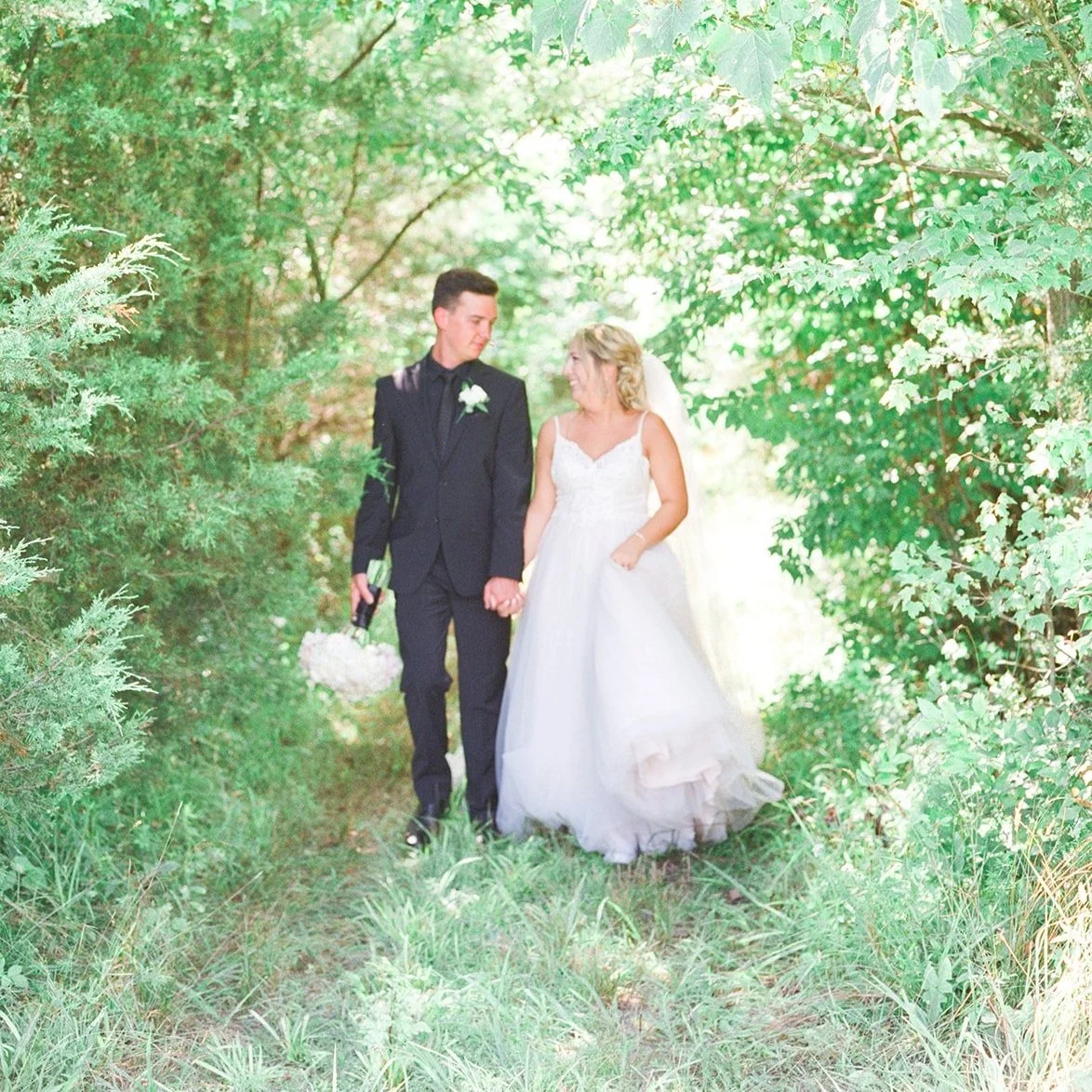                                Cheyenne + Douglas' Lawrenceburg Wedding