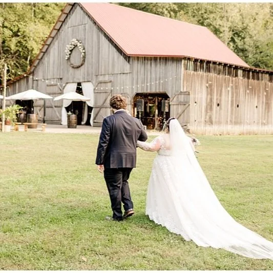                              Alexandra + Michael's Barn at Cedar Grove Wedding