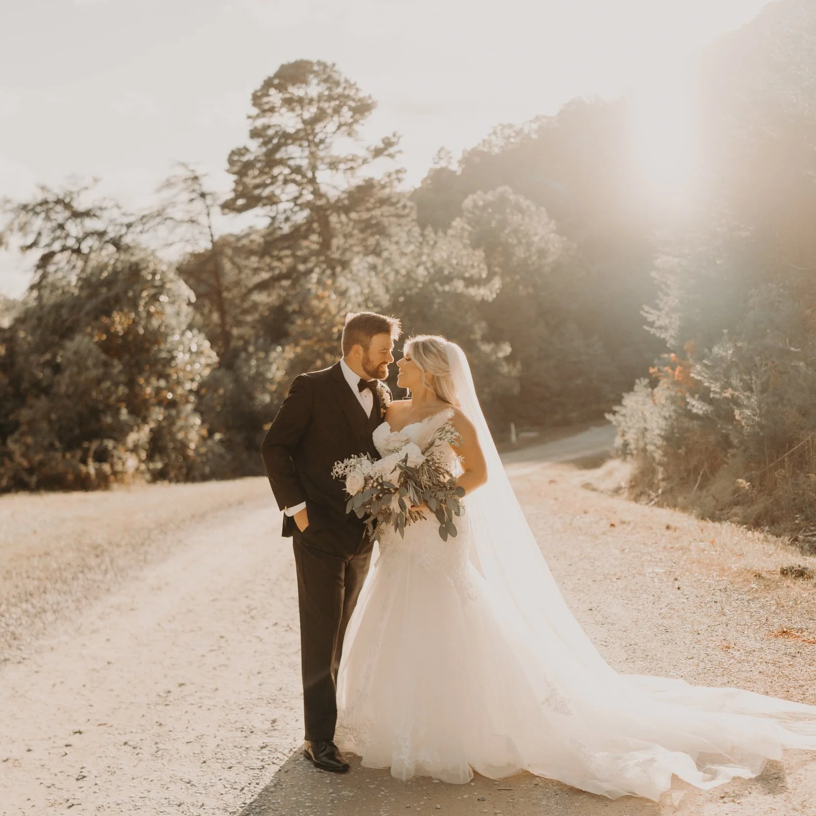                                                       Kelsey + Rob's Tennessee Wedding