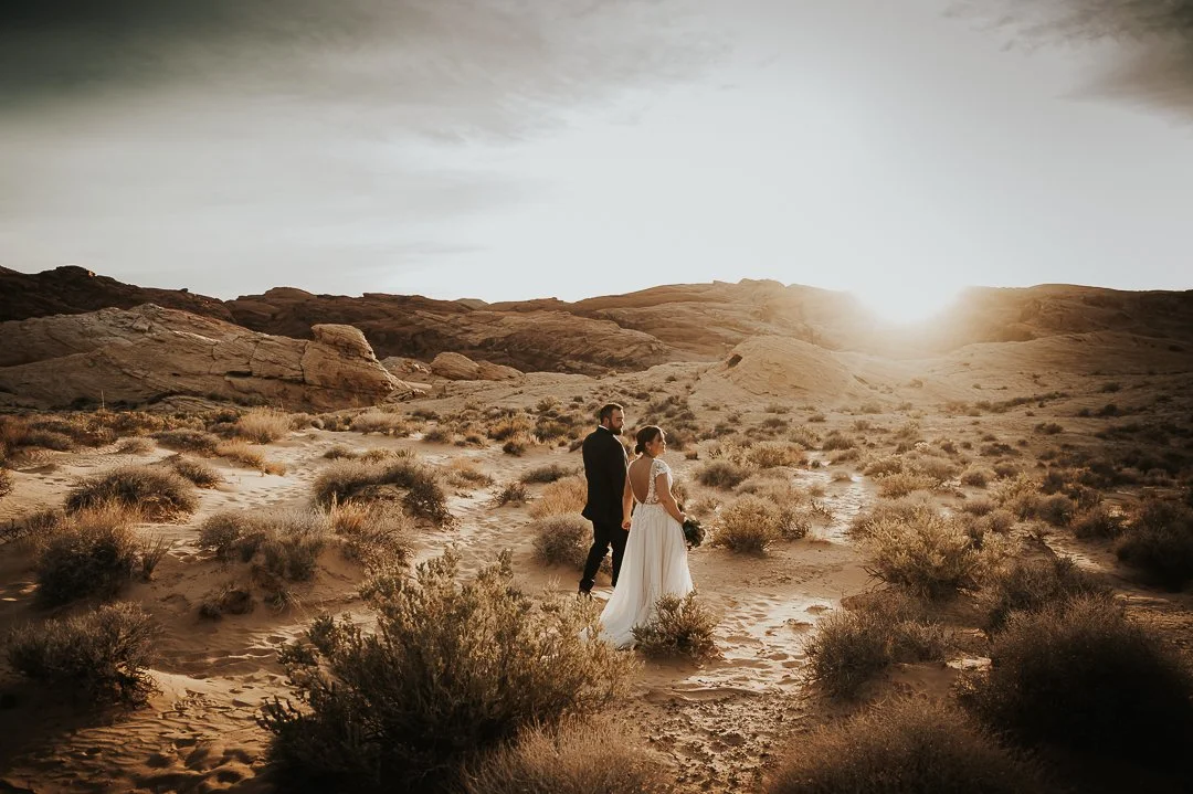                                                       Emilee + Lyle's Las Vegas Wedding