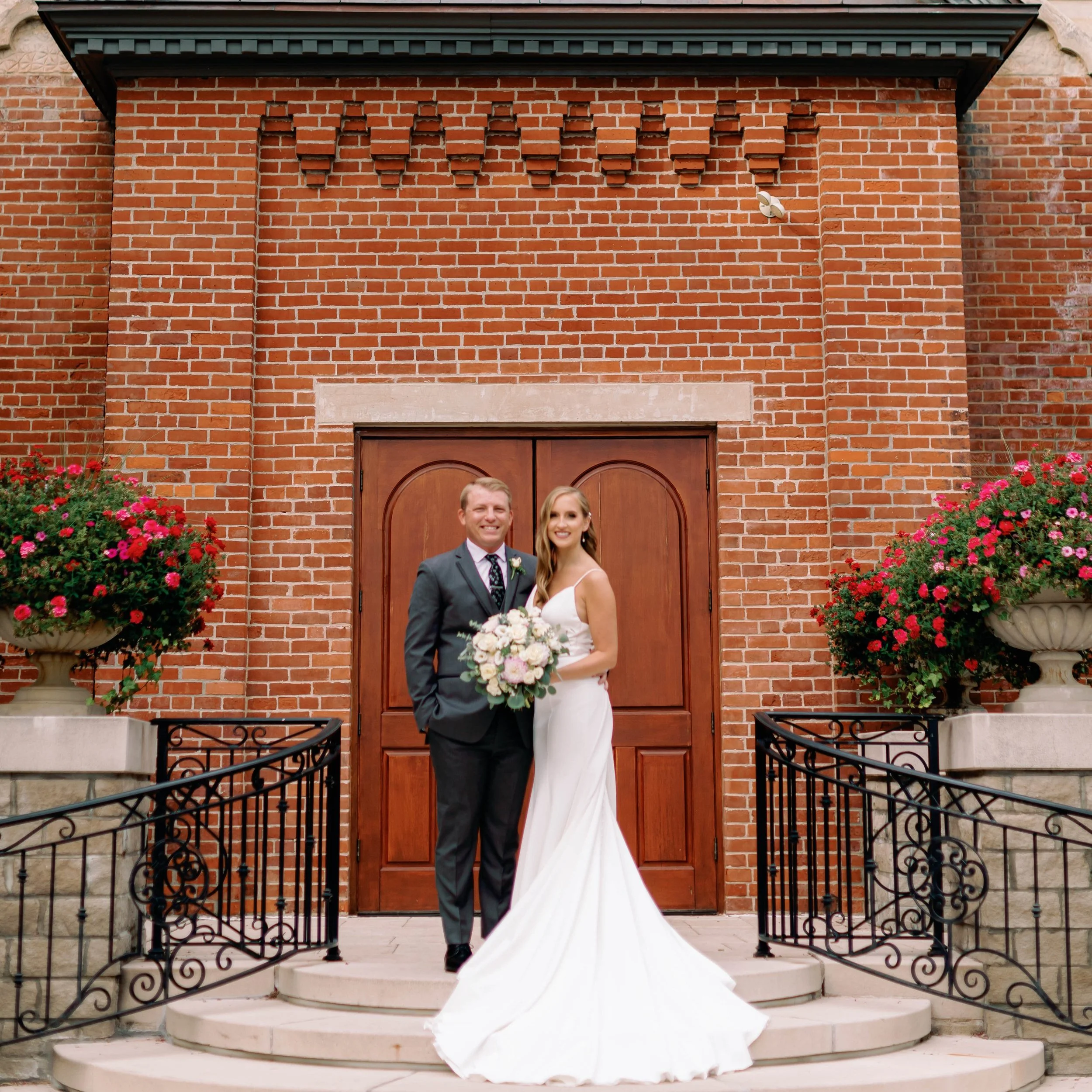                                                Rachel + Andrew's Cincinnati Wedding