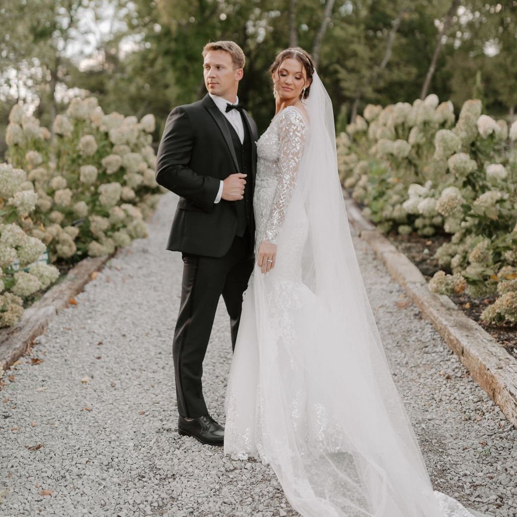                                                  Ally + Joe's Louisville Wedding