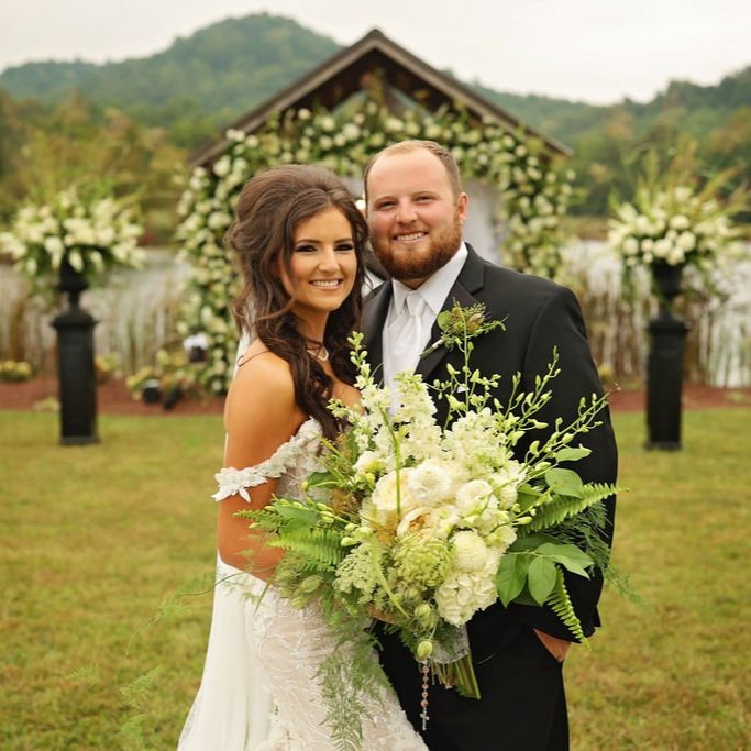                                       Grace + Seth's Campbellsville Wedding